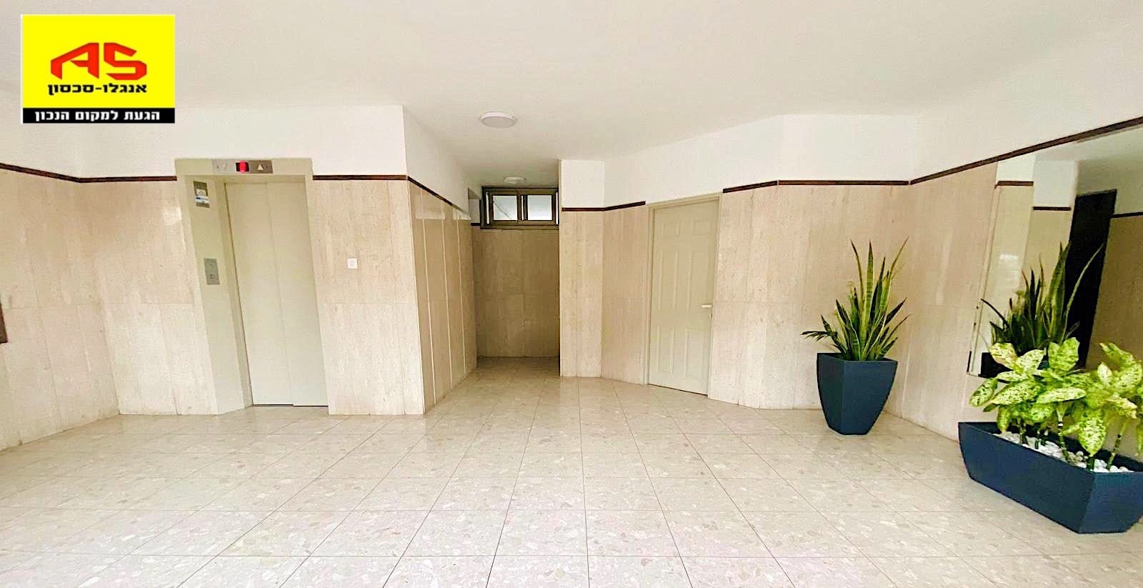 fHabQlbvzNxLb3cNmCuD_17597522469184