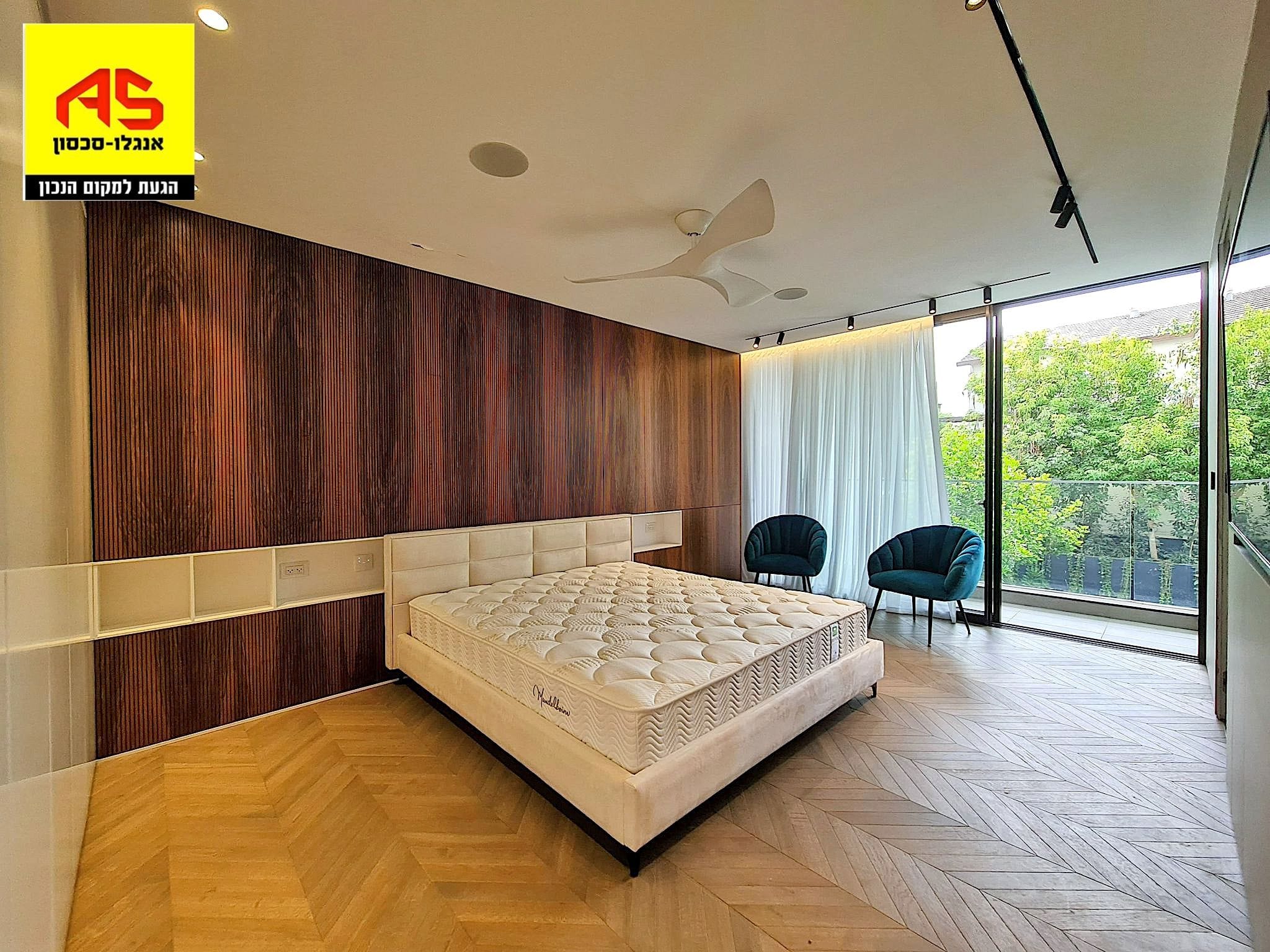 jlEZ2wSh9ENNxAZ942y9_17555825562807